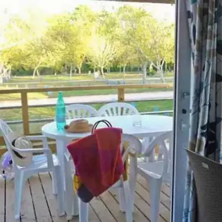 Campingplads 4 Etoiles - Piscine - Eecaae Aureilhan (Landes)